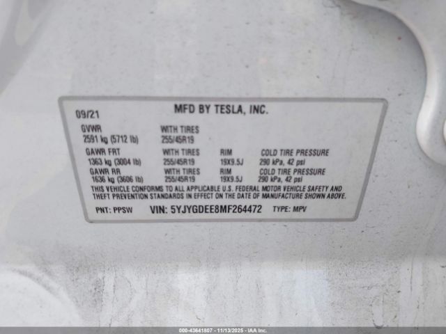 2021 TESLA MODEL Y 5YJYGDEE8MF264472 Photo 8