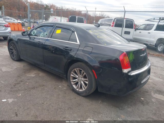 2016 CHRYSLER 300 2C3CCAAG6GH234188 Photo 2
