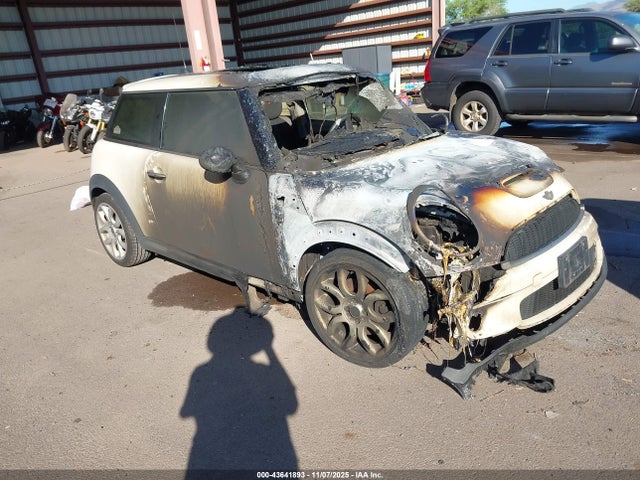 2007 MINI COOPER S WMWMF73537TL84779