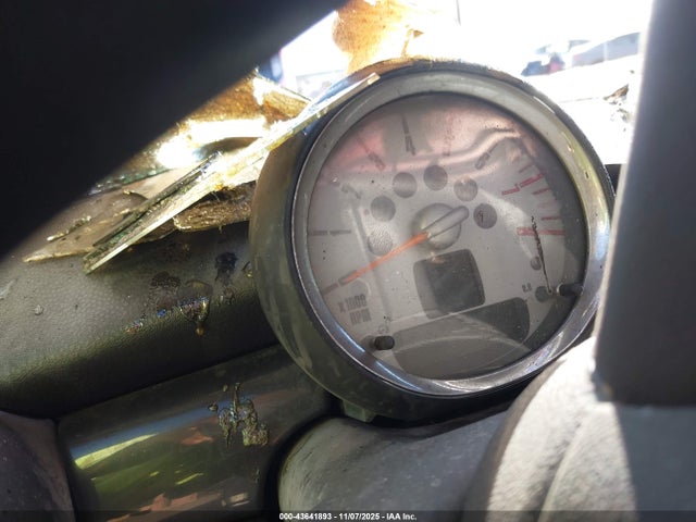 2007 MINI COOPER S WMWMF73537TL84779 Photo 6