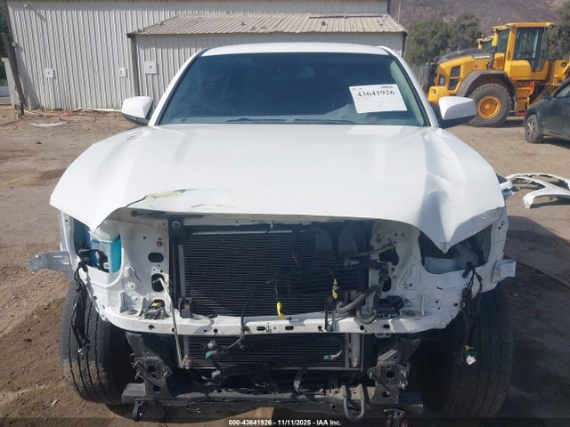 3TMBZ5DN3KM020115 Toyota Tacoma Sr5