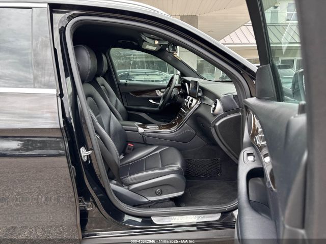 2020 MERCEDES-BENZ GLC 300 WDC0G8DB1LF701082 Photo 4