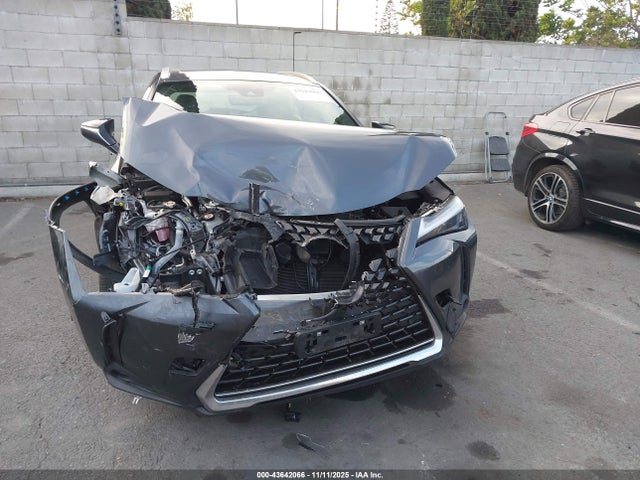 JTHX6JBH1P2153070 Lexus UX 250H