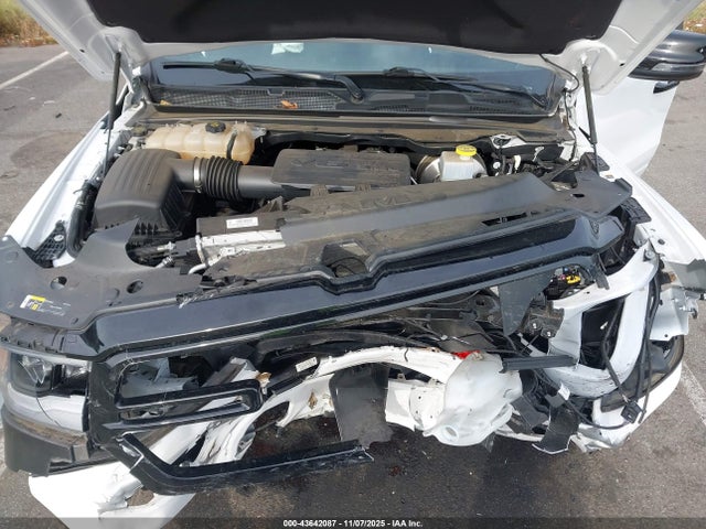43642087 :رقم المزاد ، 1C6RRFFG5PN584081 vin ، 2023 Ram 1500 Big Horn  4x4 5'7 Box مزاد بيع