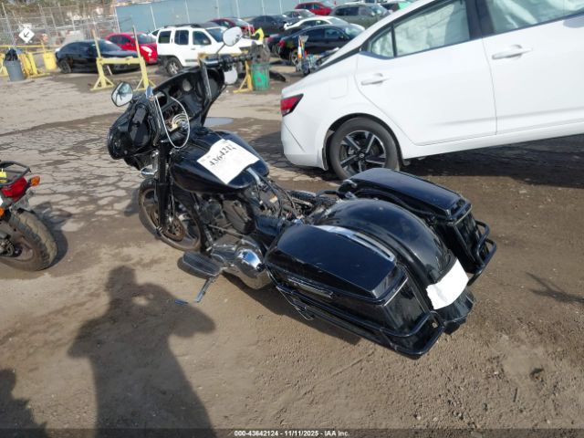 2014 HARLEY-DAVIDSON FLHX 1HD1KBM17EB612560 Photo 2