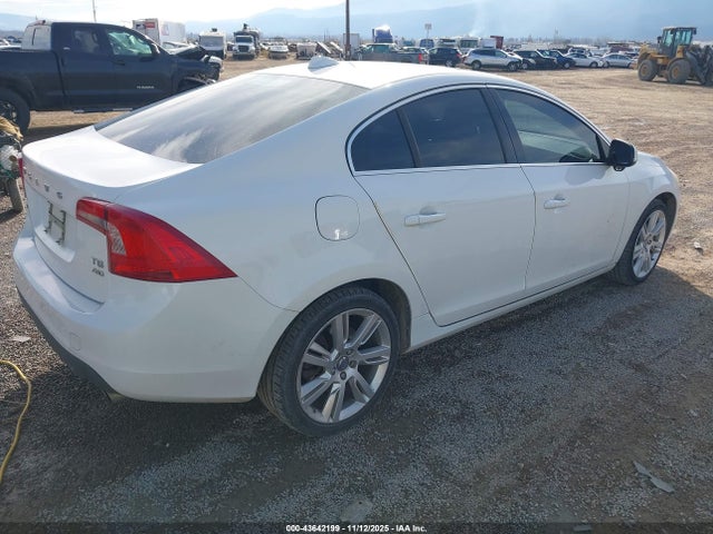 2011 VOLVO S60 YV1902FH6B2019282 Photo 3