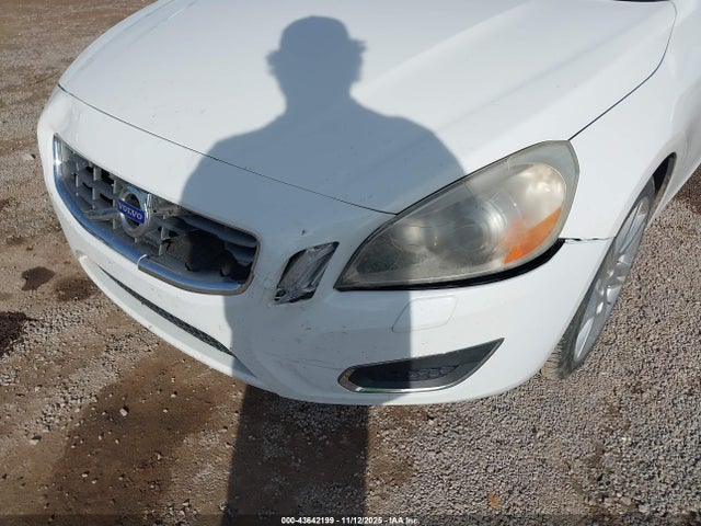 2011 VOLVO S60 YV1902FH6B2019282 Photo 5