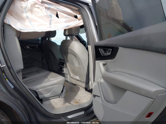 2019 AUDI Q7 WA1VAAF72KD016557 Photo 7