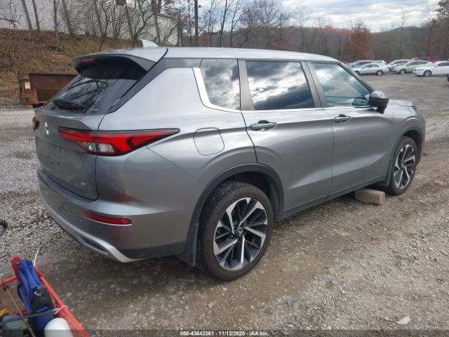 2022 MITSUBISHI OUTLANDER JA4J4UA87NZ037337 Photo 3