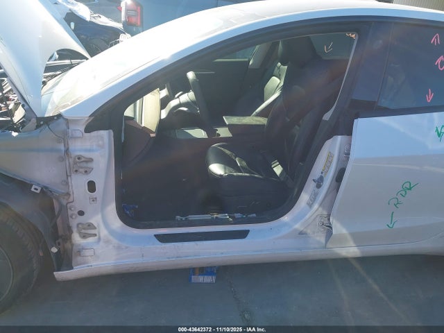 2021 TESLA MODEL 3 5YJ3E1EA8MF985581 Photo 5