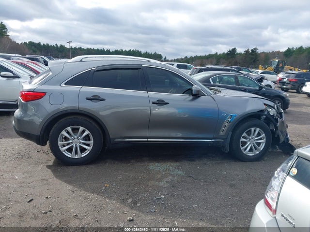 JN8CS1MW3HM416015 Infiniti QX70