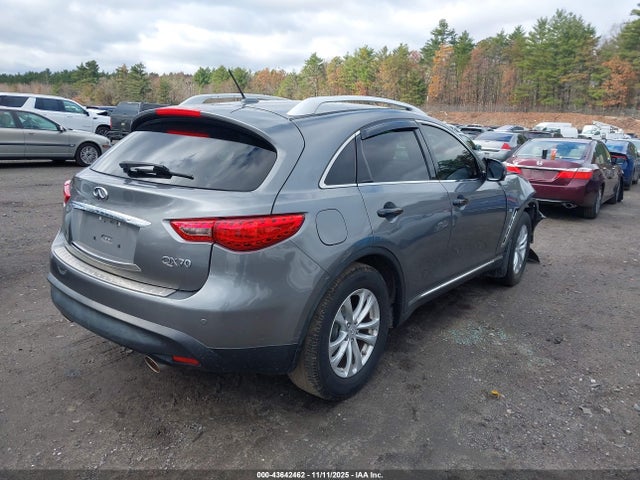 JN8CS1MW3HM416015 Infiniti QX70