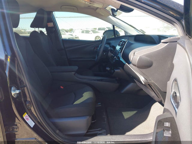2022 TOYOTA PRIUS JTDKAMFU3N3182886 Photo 4