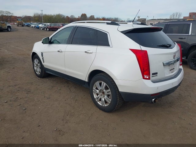2011 CADILLAC SRX 3GYFNAEY7BS567554 Photo 2