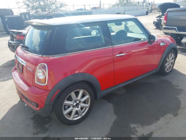 2011 MINI COOPER S WMWSV3C59BTY11796 Photo 3