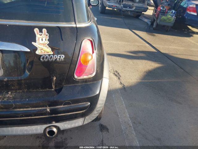 2003 MINI COOPER WMWRC334X3TC45308 Photo 5