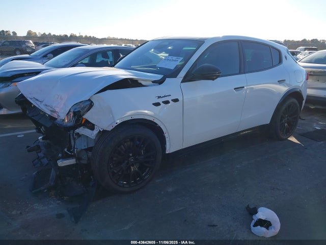 Maserati Grecale Modena 2025 ZN6PMDBA9S7461190 Image 2