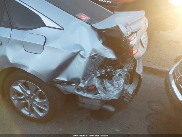 1HGCV1F17JA265077 Honda ACCORD LX