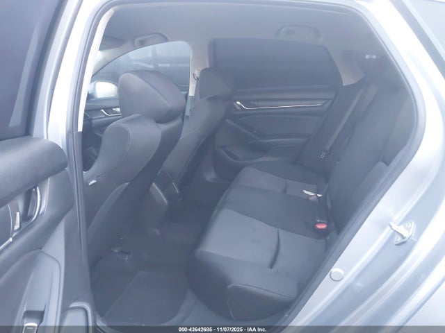 1HGCV1F17JA265077 Honda ACCORD LX