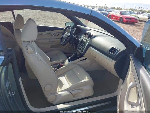 2015 VOLKSWAGEN EOS WVWBW8AH3FV000421 Photo 4