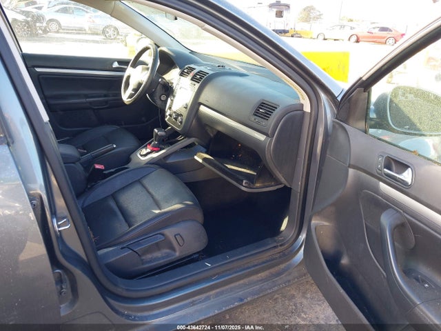 2010 VOLKSWAGEN JETTA 3VWRZ7AJXAM150738 Photo 4