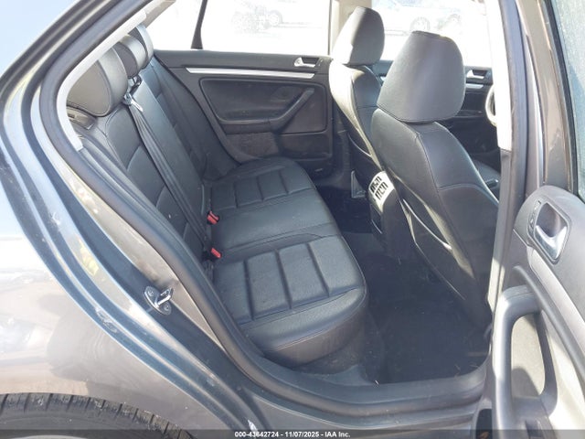 2010 VOLKSWAGEN JETTA 3VWRZ7AJXAM150738 Photo 7