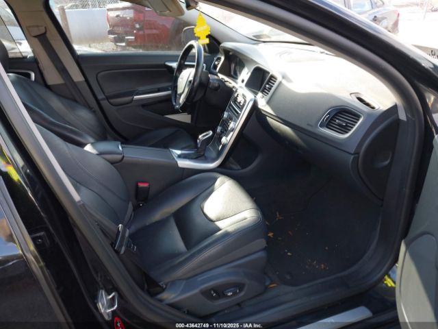 2017 VOLVO S60 INSCRIPTION LYV402TK7HB155699 Photo 4