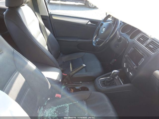 2015 VOLKSWAGEN JETTA 3VWD17AJ5FM317743 Photo 4