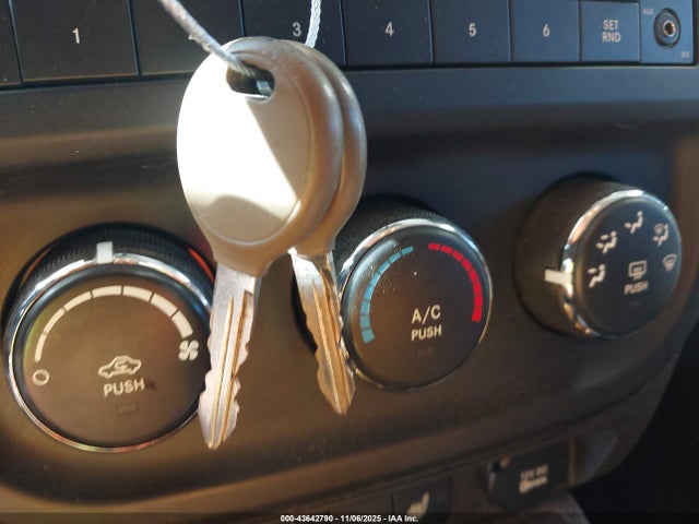 Aukcja sprzedaży 2016 Jeep Compass Sport Se, vin: 1C4NJCBA2GD740050, numer aukcji: 43642790