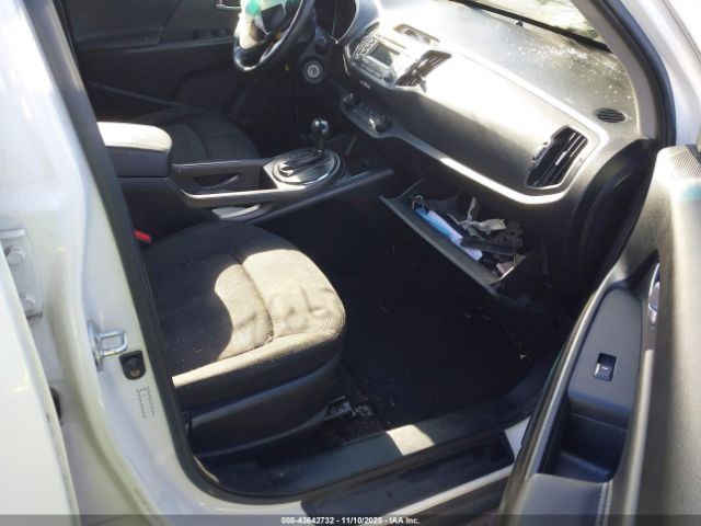 2012 KIA SPORTAGE KNDPB3A21C7337928 Photo 4