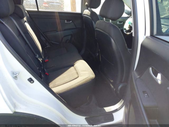 2012 KIA SPORTAGE KNDPB3A21C7337928 Photo 7