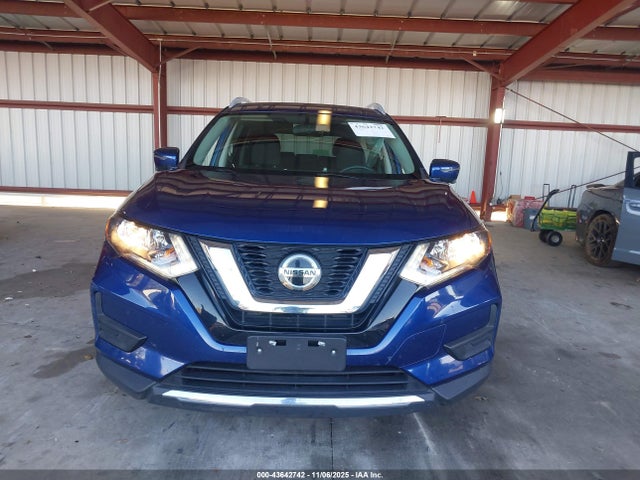 5N1AT2MT4JC706945 Nissan ROGUE SV
