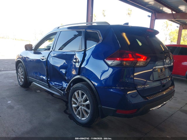 5N1AT2MT4JC706945 Nissan ROGUE SV