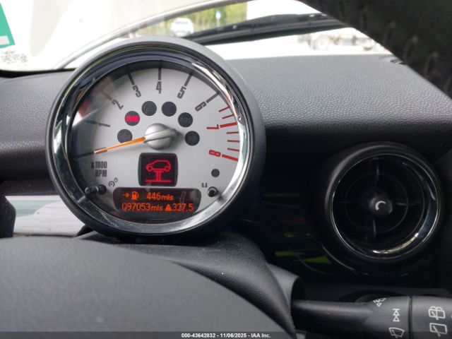 2008 MINI COOPER S CLUBMAN WMWMM33508TP71371 Photo 6