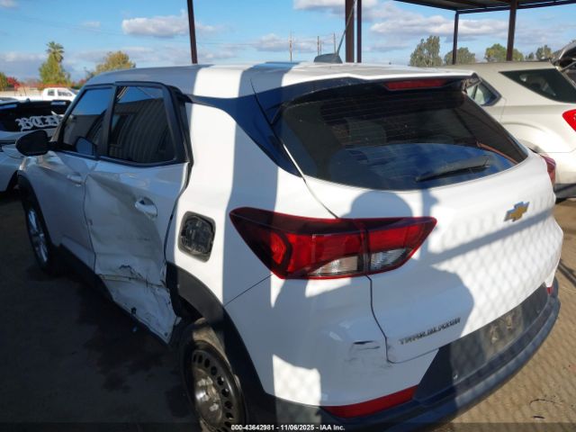 2022 CHEVROLET TRAILBLAZER KL79MMS29NB130367 Photo 2