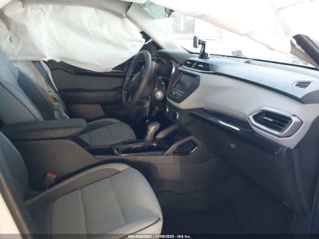 2022 CHEVROLET TRAILBLAZER KL79MMS29NB130367 Photo 4
