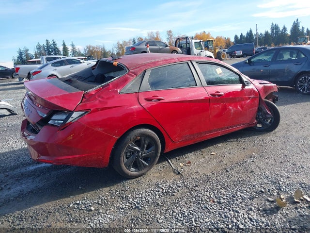 KMHLM4AG8NU343896 Hyundai ELANTRA SEL