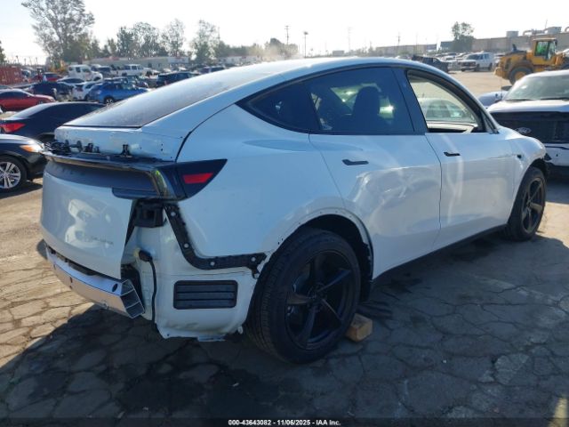 2026 TESLA MODEL Y 7SAYGDEEXTF377485 Photo 3