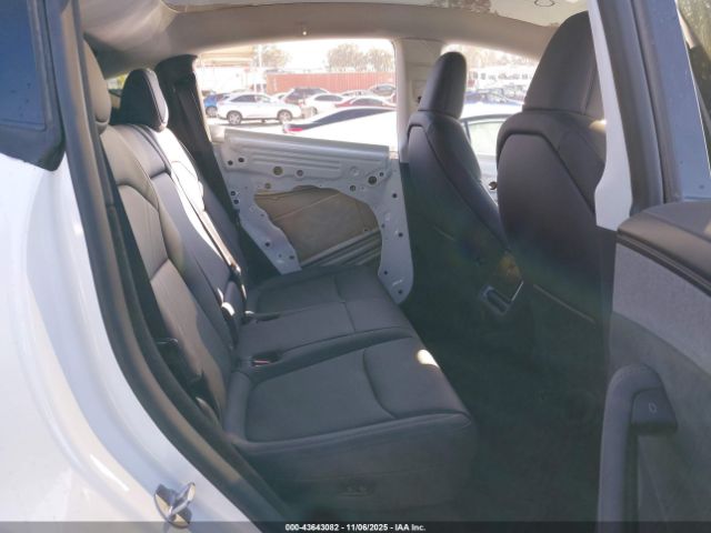 2026 TESLA MODEL Y 7SAYGDEEXTF377485 Photo 7