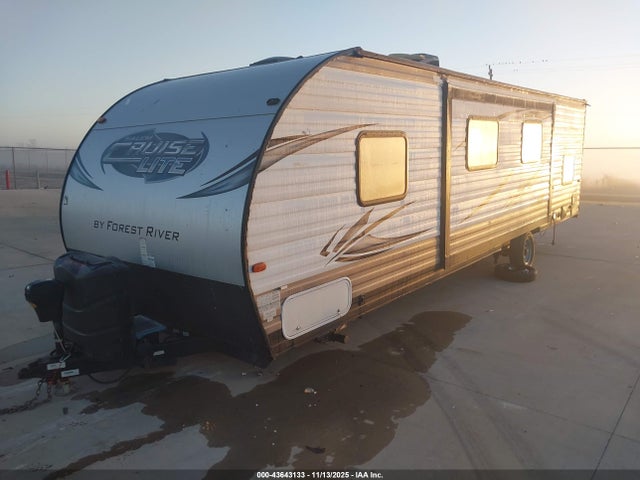 4X4TSMB24GT109870 Forest River Salem Cruise Lite