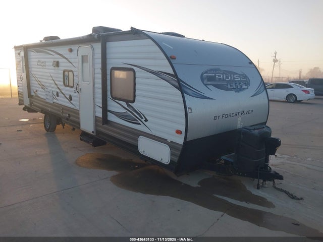 4X4TSMB24GT109870 Forest River Salem Cruise Lite