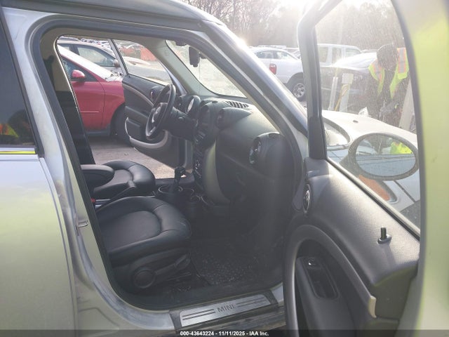 2015 MINI COUNTRYMAN WMWZB3C53FWR45795 Photo 4