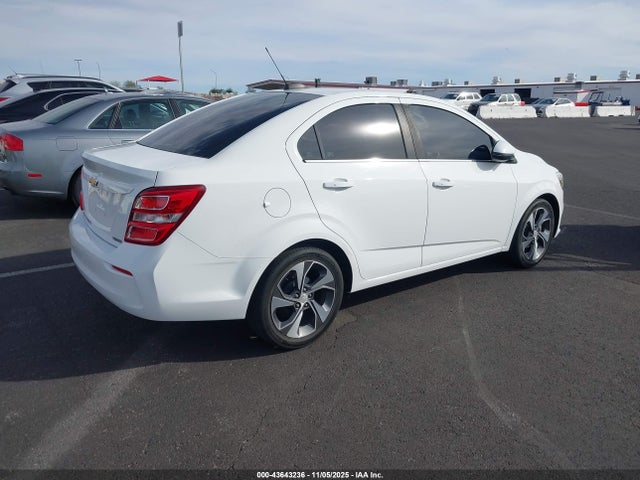 Chevrolet Sonic Premier Auto 2018 1G1JF5SB7J4105569 Image 21