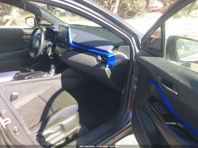 2020 TOYOTA C-HR JTNKHMBX2L1067440 Photo 4