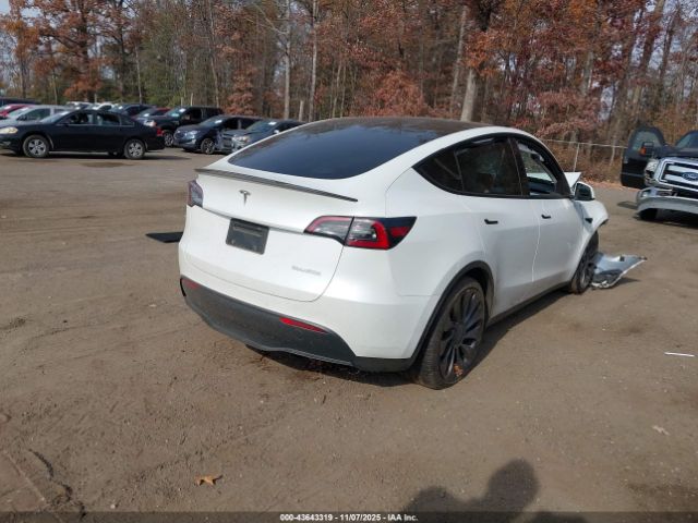 2021 TESLA MODEL Y 5YJYGDEF3MF197126 Photo 3