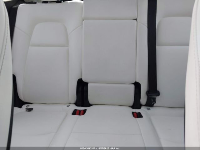 2021 TESLA MODEL Y 5YJYGDEF3MF197126 Photo 7