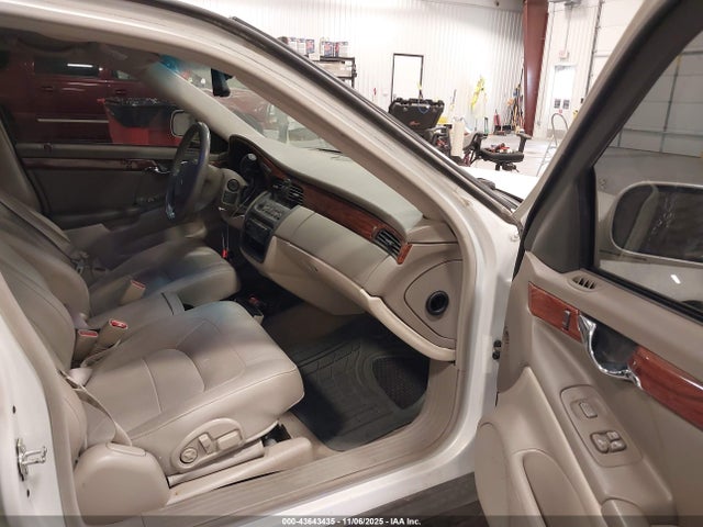 2005 Cadillac Deville Standard მანქანა იყიდება აუქციონზე, vin: 1G6KD54Y45U196652, აუქციონის ნომერი: 43643435