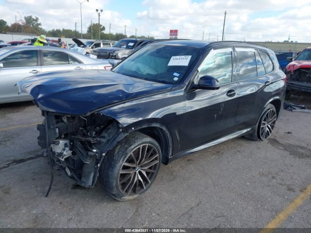 2022 BMW X5 5UXJU4C07N9J06331 Photo 1