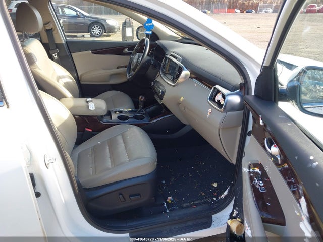 2018 KIA SORENTO 5XYPH4A53JG407637 Photo 4