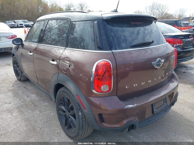 2013 MINI COUNTRYMAN WMWZC3C53DWP23462 Photo 2